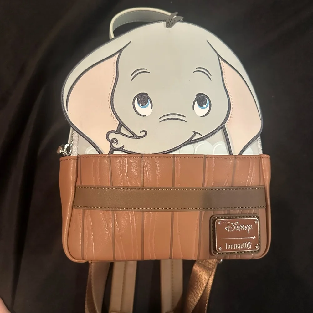 Loungefly Disney Dumbo Bath Figural Mini Backpack - BoxLunch Exclusive RARE - Picture 2 of 11